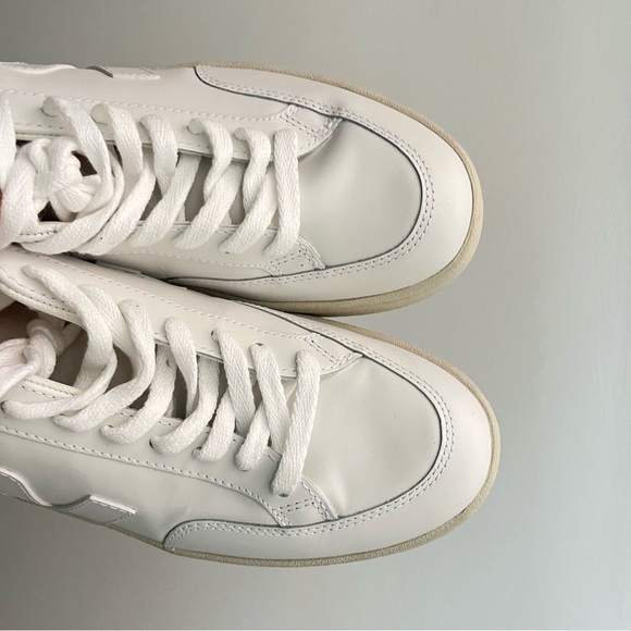 Veja // V-12 Leather White Sneakers - Picture 8 of 9